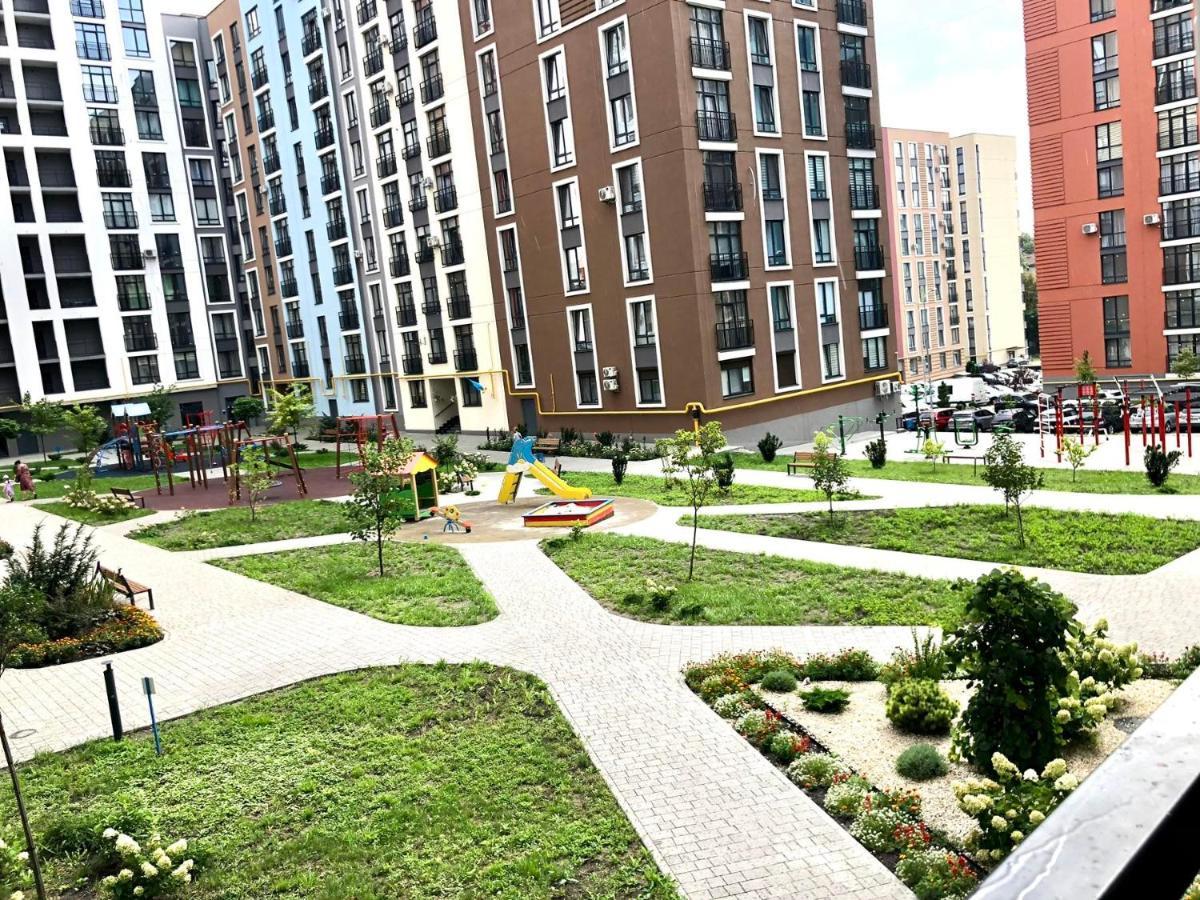 Osapart Hotel In A Complex Semycvit 2 Lwów Zewnętrze zdjęcie